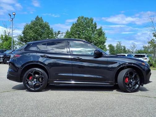 2024 Alfa Romeo Stelvio Ti
