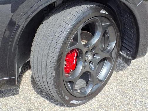 2024 Alfa Romeo Stelvio Ti