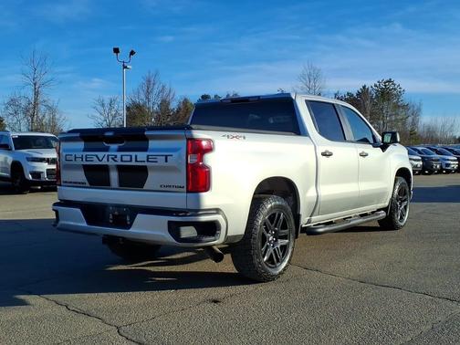 2022 Chevrolet Silverado 1500 Custom