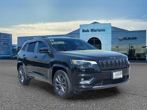 Diamond Black Crystal Pearlcoat 2019 Jeep Cherokee High Altitude