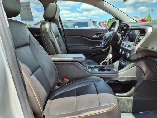 2020 GMC Acadia AWD AT4