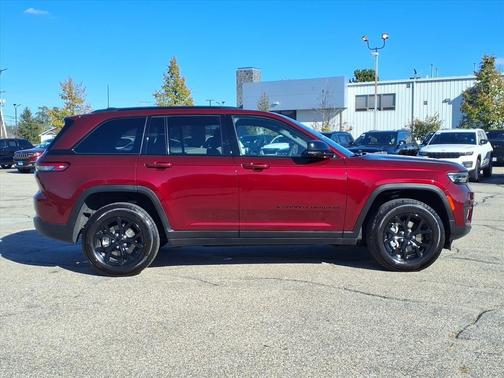 2024 Jeep Grand Cherokee Altitude