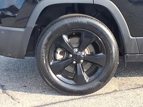 2023 Jeep Cherokee Altitude