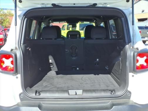 2022 Jeep Renegade Altitude
