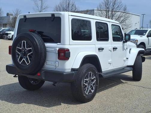 2025 Jeep Wrangler 4-Door Sahara 4x4