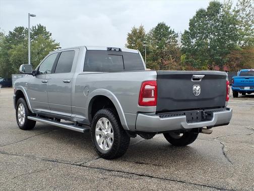 2022 RAM 3500 Laramie Crew Cab 4x4 6'4' Box