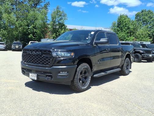 Diamond Black Crystal Pearlcoat 2026 RAM 1500 Warlock Crew Cab 4x4 5'7' Box