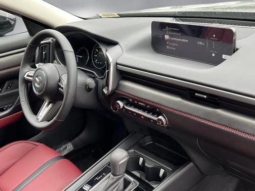 2026 Mazda CX-50 Premium Plus