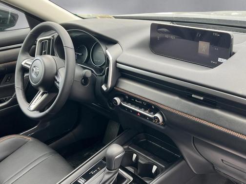 2026 Mazda CX-50 Premium