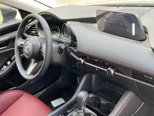 2025 Mazda Mazda3 2.5 S Carbon Edition