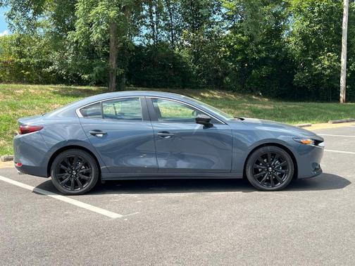 2025 Mazda Mazda3 2.5 S Carbon Edition