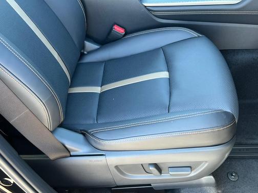 2025 Mazda CX-70 PHEV Premium Plus Package