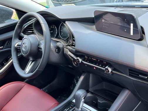 2025 Mazda Mazda3 2.5 S Carbon Edition