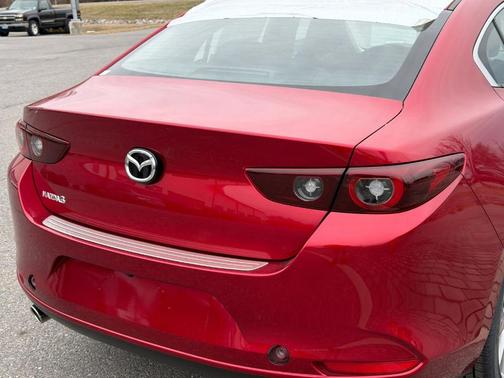 Soul Red Crystal Metallic 2026 Mazda Mazda3 FWD w/Preferred Package