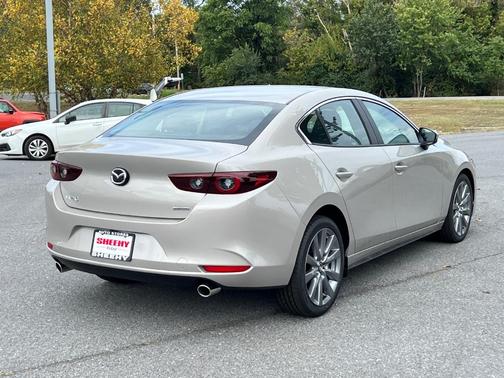 2025 Mazda Mazda3 FWD w/Preferred Package