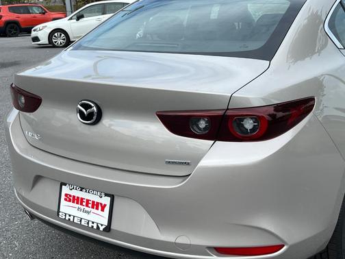 2025 Mazda Mazda3 FWD w/Preferred Package