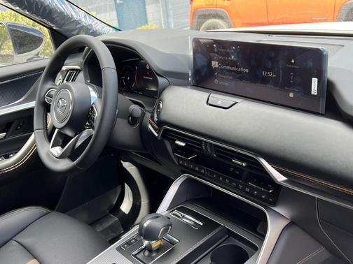 2025 Mazda CX-70 PHEV Premium Plus Package