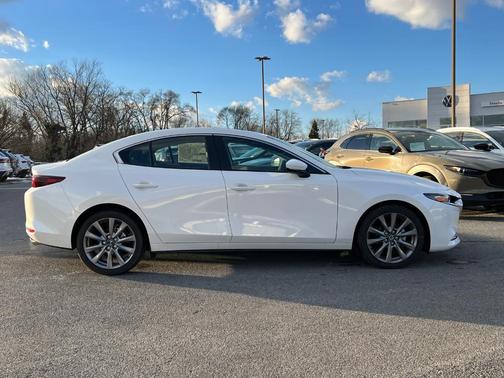2025 Mazda Mazda3 FWD w/Preferred Package