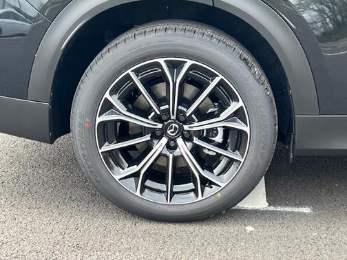 2025 Mazda CX-70 PHEV Premium Package