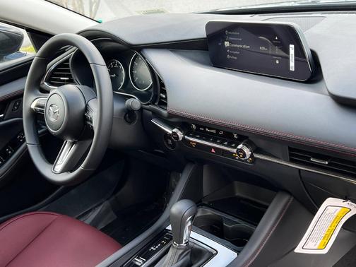 2026 Mazda Mazda3 Carbon Edition