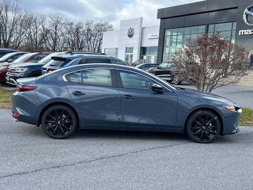 2026 Mazda Mazda3 Carbon Edition