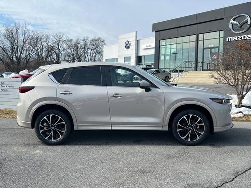 2025 Mazda CX-5 2.5 S Preferred Package