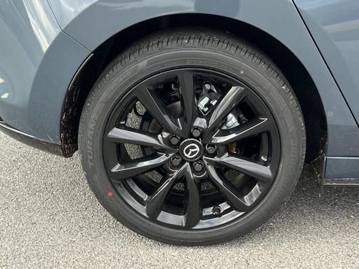 2026 Mazda Mazda3 Carbon Edition