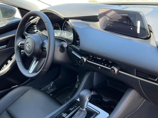 2025 Mazda Mazda3 FWD w/Select Package