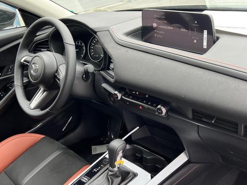 2025 Mazda CX-30 2.5 Carbon Turbo