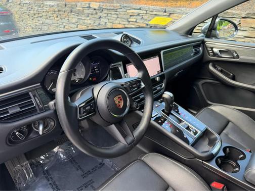 Volcano Grey Metallic 2023 Porsche Macan S