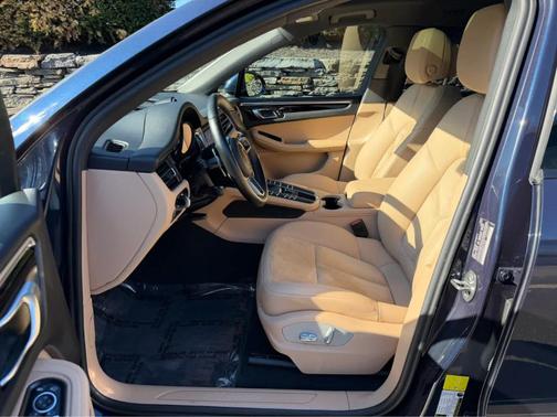 Blue 2021 Porsche Macan