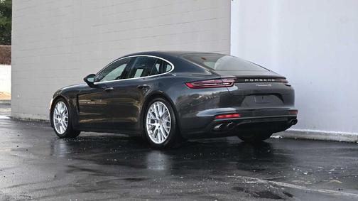 2018 Porsche Panamera 4S