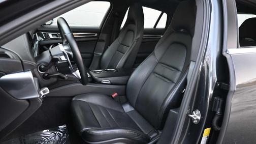 2018 Porsche Panamera 4S