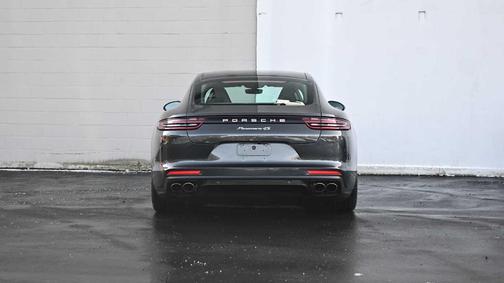 2018 Porsche Panamera 4S