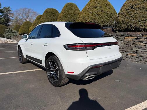2023 Porsche Macan 