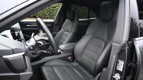 2025 Porsche Macan 4