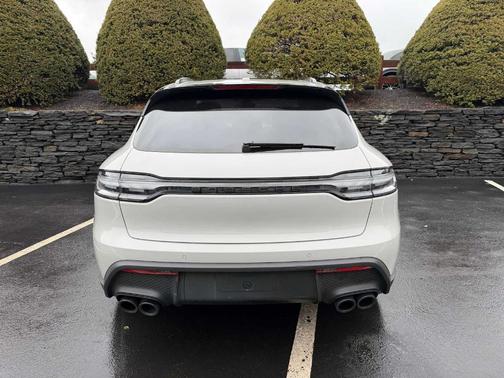 2023 Porsche Macan T