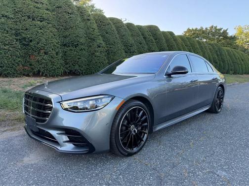 Gray 2022 Mercedes-Benz S-Class S 580 4MATIC