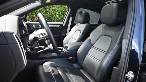 2022 Porsche Cayenne E-Hybrid Coupe Platinum Edition