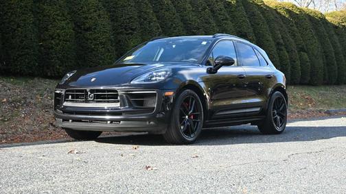 2022 Porsche Macan S