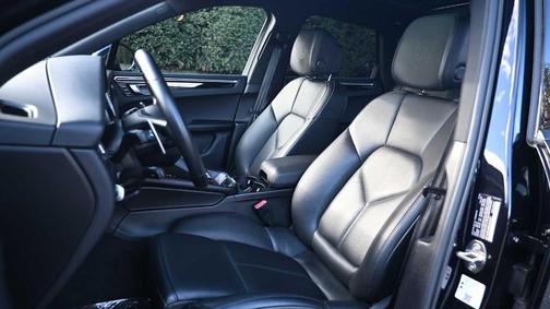 2022 Porsche Macan S