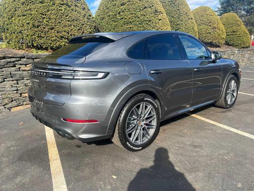 Quartzite Grey Metallic 2025 Porsche Cayenne S Coupe AWD