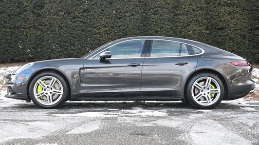 2018 Porsche Panamera 4