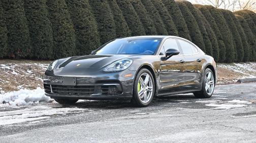2018 Porsche Panamera 4