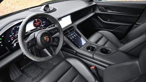 2024 Porsche Taycan GTS