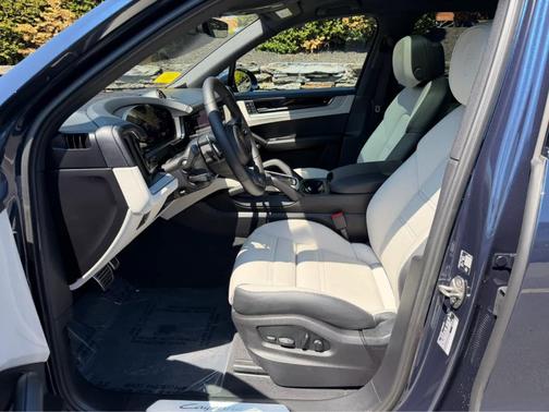 Blue Metallic 2026 Porsche Cayenne S