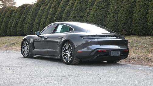 2020 Porsche Taycan Turbo