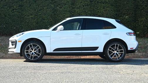 2022 Porsche Macan 