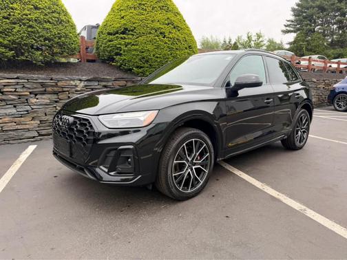 Mythos Black Metallic 2023 Audi SQ5 3.0T Premium
