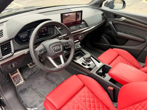 Mythos Black Metallic 2023 Audi SQ5 3.0T Premium